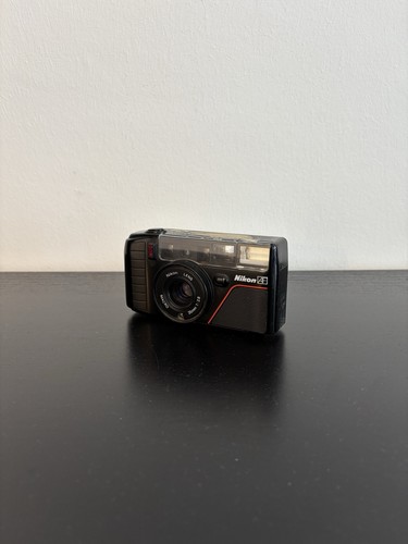 Nikon l35 af3 35mm - af3,