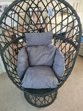 BRAND NEW Rotating Swivel Egg