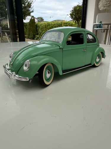 Vintage volkswagen - vintage, 1/18-