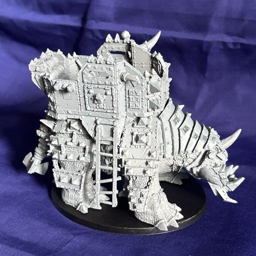 Ork squiggoth forge - ork, world