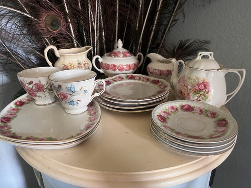 Tea set with various brands - set,