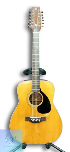 Yamaha acoustic guitar 230 - acoustic,