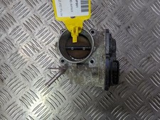 TOYOTA AVENSIS - Throttle Body