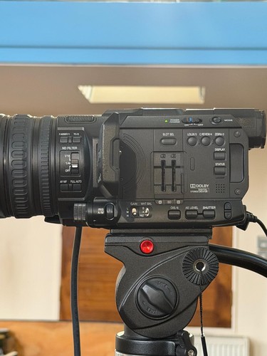 Jvc hm200e compact ultra - gy-hm200e, 4k