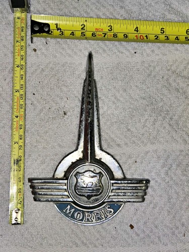 Morris minor front badge - minor,