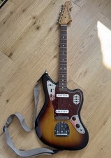  Fender Classic Player Special Jaguar 2011 3 tone Sunburst - Excellent Condition