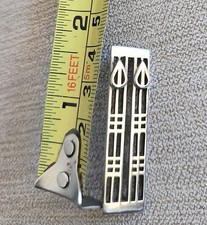 BROOCH. Silver Rennie