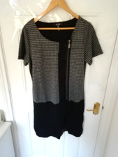 Yest Size 14 Black Grey
