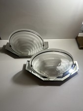 Pair x Art deco style pyramid