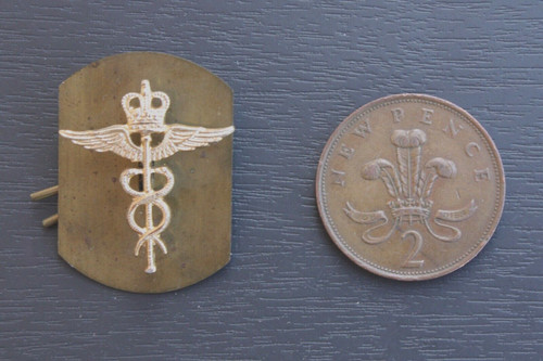 Post 1953 queens crown - post,