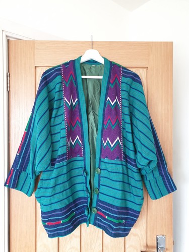Green vtg handcrafted - ❤,