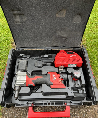 Milwaukee m12 12v - m12, li-ion
