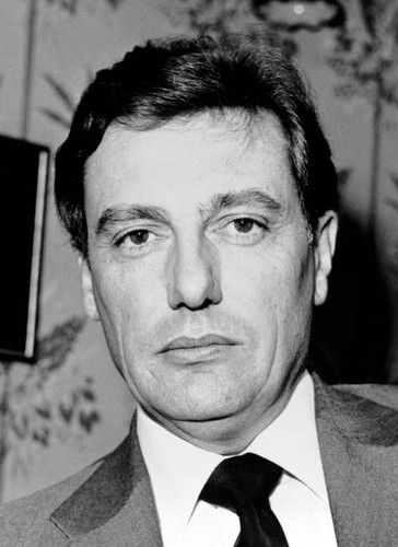 English actor writer paul - english,