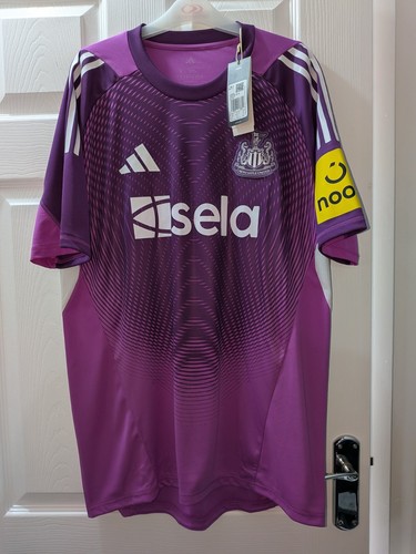 Bnwt player issue newcastle - player,