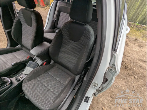 Vauxhall astra front passenger - vauxhall,
