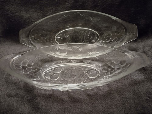 Vintage boat shaped glass - , boat-shaped