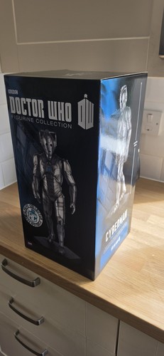 Mega doctor who cyberman - doctor,