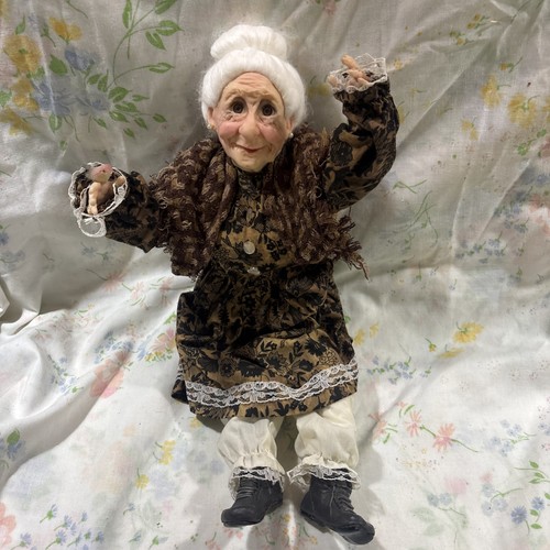 Vintage scary haunted old lady - haunted,