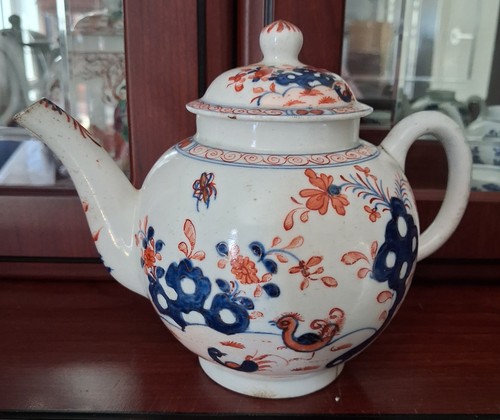 Lowestoft porcelain teapot - porcelain,