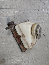 FORD CAPRI 2.8i BRAKE MASTER CYLINDER AND RESERVOIR USED