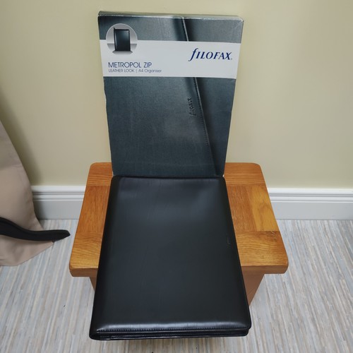 Metropol zipped portfolio - a4,