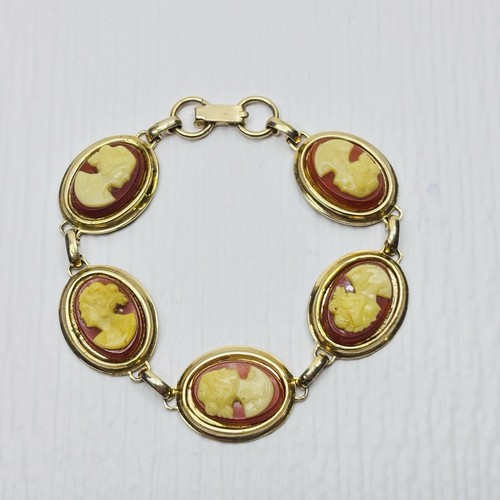 Vintage cameo bracelet - 7", u401