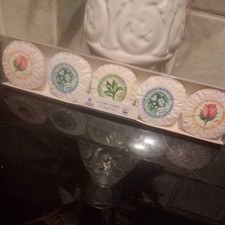VINTAGE 5 GUEST SOAPS IN PACK