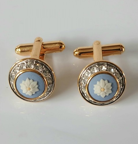 Wedgwood jasper tri colour - jasper,