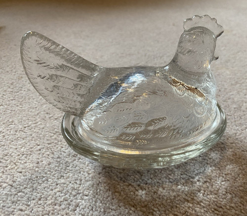 Clear pressed glass - clear, hen