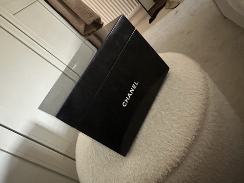 Chanel wooden beauty - chanel,