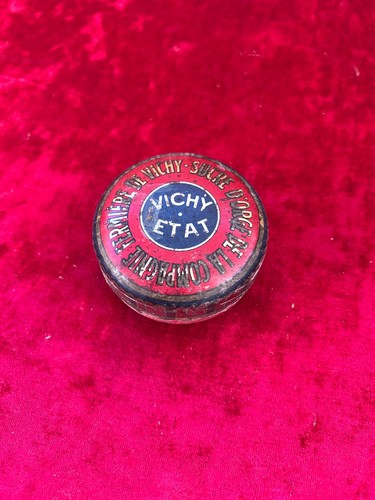 Vichy etat french - vintage, tins