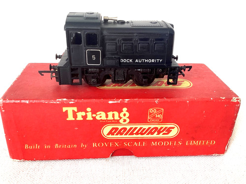 Triang r253 black 4 - triang, 0-4-0