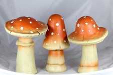 24cm TOADSTOOLS - MAGICAL