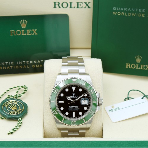 Rolex submariner date - rolex,