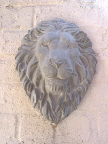 Large lions head - lions, garden
