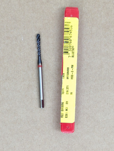 Dormer red shark 0 - shark, m3