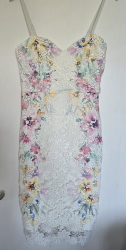 White and pastel - floral, lace