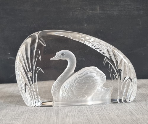 Wedgwood crystal glass swan - glass,
