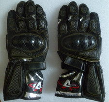 AKITO CARBON TRACK MENS MOTORBIKE MOTORCYCLE BIKERS GLOVES SIZE M MEDIUM USED