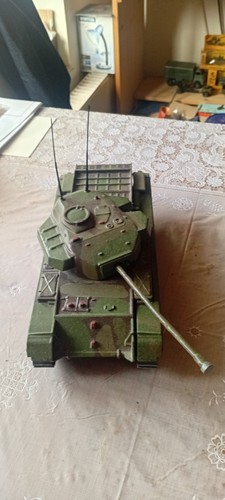 Britains die cast 32 - die,