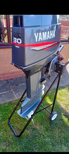 Yamaha 30hp stroke outboard - 2,