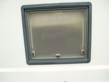 CARAVAN SEITZ WINDOW 62CM X 54.5CM ELDDIS CRUSADER 2003