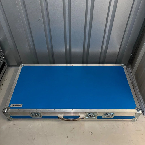 Swan coffin case - swan, cdj