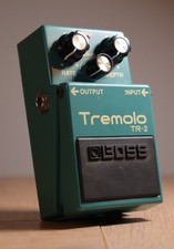 Boss TR-2 Tremolo Guitar Bass