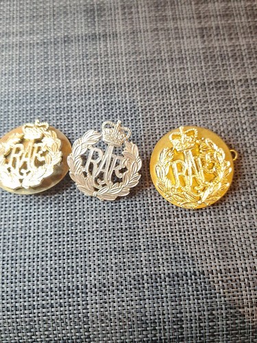 Vintage raf cap badges - vintage,