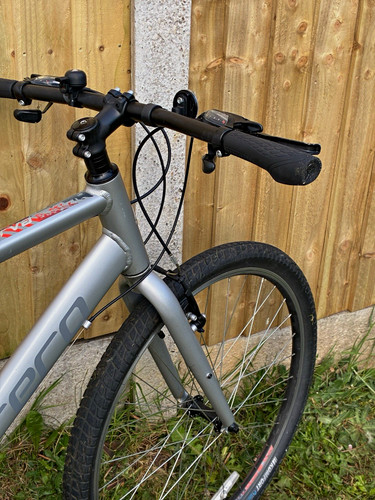 Carrera vengeance bike 20in - bike,