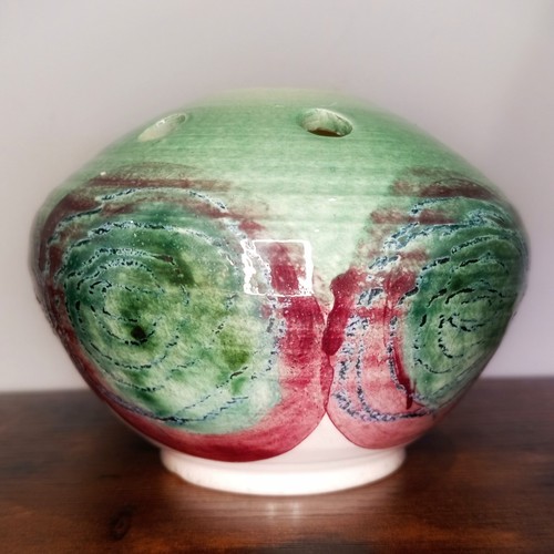 Alum bay ceramics iow - bay, studio