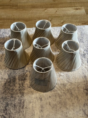 Twisted pleat lamp - twisted, shade