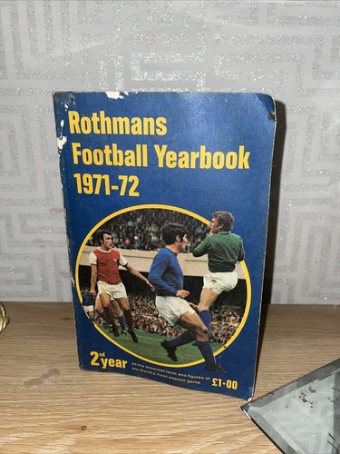 Rothmans football yearbook - rothmans,