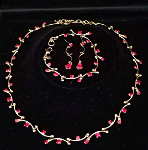 Monet gold tone red crystal - gold,